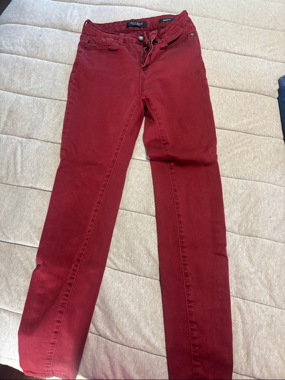 Judy Blue Skinny Jeans in Burgundy Red